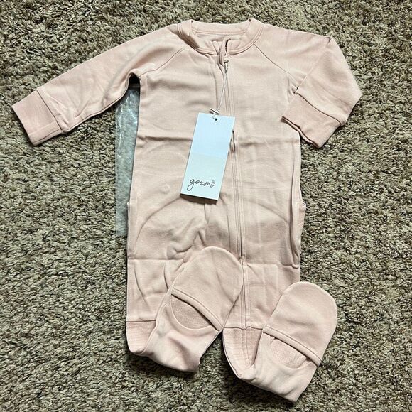 NWT Goumi Kids Rose Footie SZ 6-12 mo Baby Zipper Jumpsuit Pink Bamboo Sleeper - Picture 1 of 3
